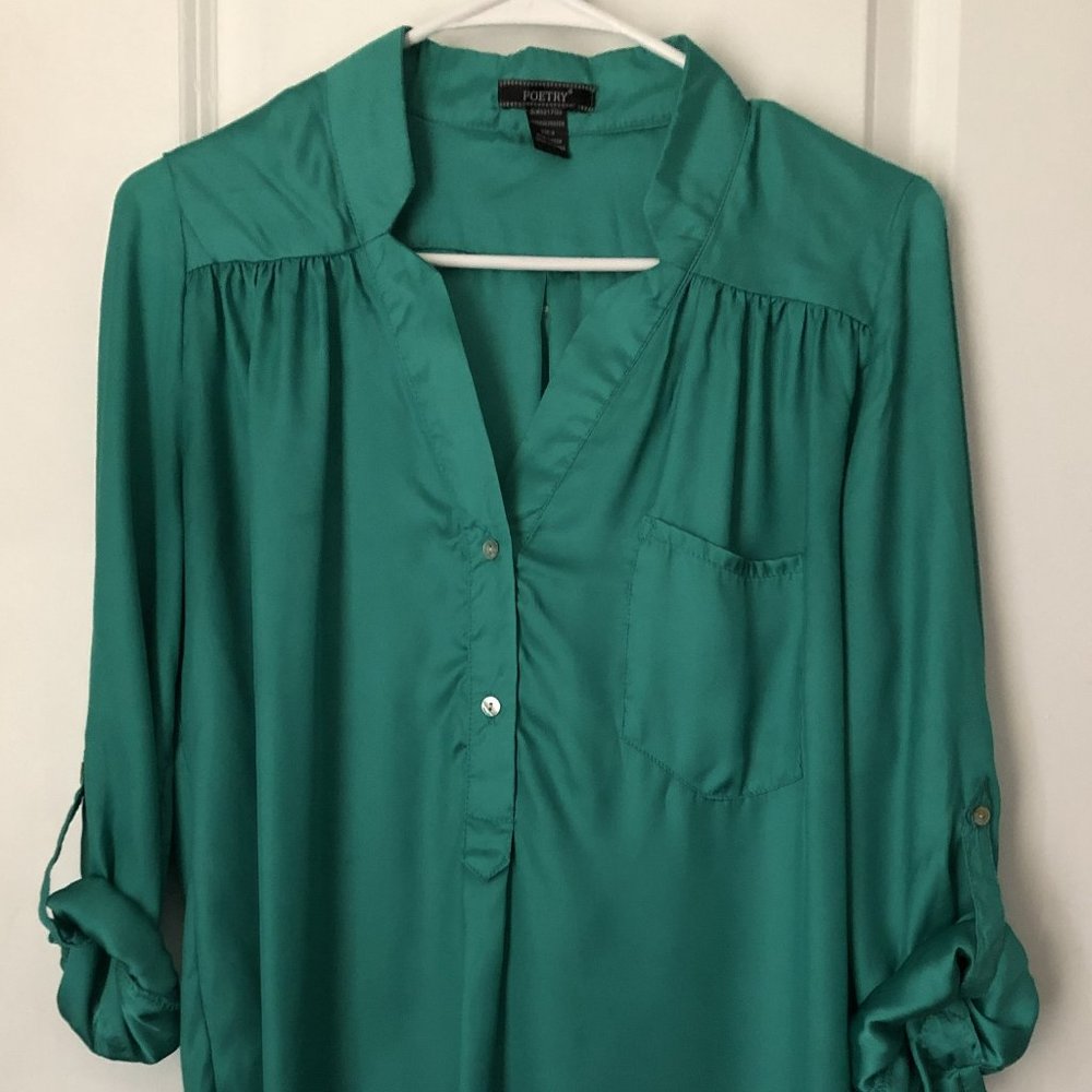 Green 100% Polyester Tunic, 3/4 Sleeve